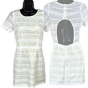 Lush Dress  Lace Short Sleeve Open Back Sheath Mini White Yellow Women's Small S
